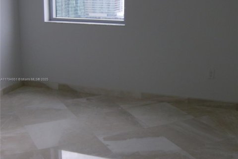 Condo in Miami, Florida, 2 bedrooms  № 1752030 - photo 12