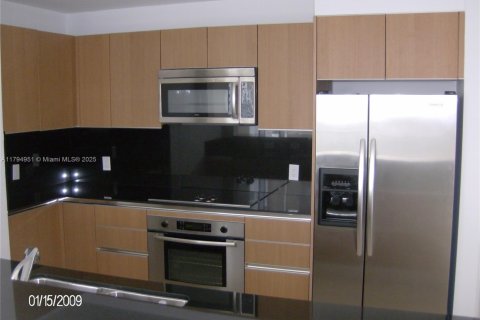 Condo in Miami, Florida, 2 bedrooms  № 1752030 - photo 7