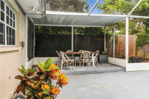 Villa ou maison à vendre à Tampa, Floride: 3 chambres, 117.06 m2 № 2405298 - photo 14