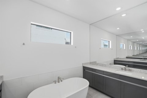 Купить виллу или дом в Лейк-Уорт, Флорида 6 комнат, 433.39м2, № 2088081 - фото 18