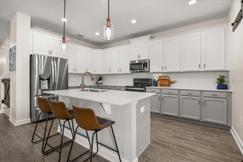 House in Winter Garden, Florida 4 bedrooms, 252.88 sq.m. № 1846499 - photo 10
