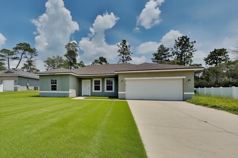 House in Ocala, Florida 4 bedrooms, 146.79 sq.m. № 2258288
