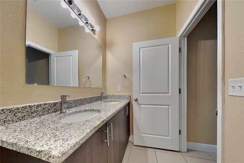 House in Ocala, Florida 4 bedrooms, 146.79 sq.m. № 2258288 - photo 6