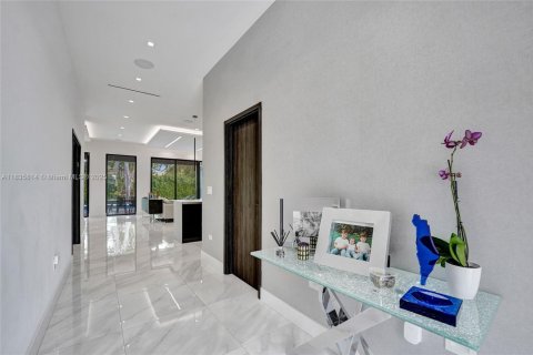 Villa ou maison à louer à Miami, Floride: 6 chambres, 331.48 m2 № 1818362 - photo 17