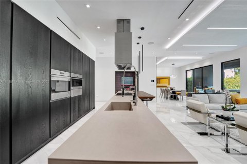Villa ou maison à louer à Miami, Floride: 6 chambres, 331.48 m2 № 1818362 - photo 27