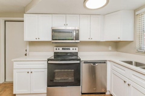 Casa en alquiler en Holiday, Florida, 2 dormitorios, 91.6 m2 № 1911552 - foto 8