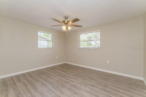 Casa en alquiler en Holiday, Florida, 2 dormitorios, 91.6 m2 № 1911552 - foto 11