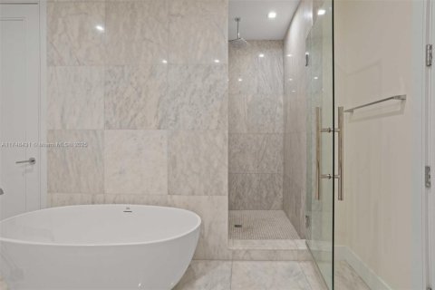 Condo in Coral Gables, Florida, 2 bedrooms  № 1495892 - photo 26