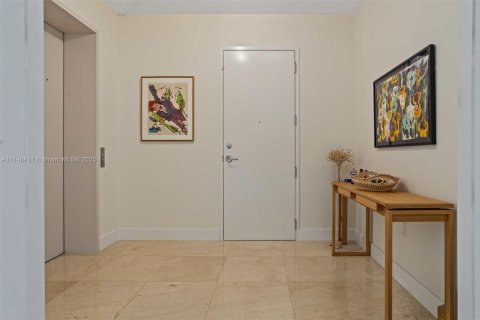 Condo in Coral Gables, Florida, 2 bedrooms  № 1495892 - photo 21