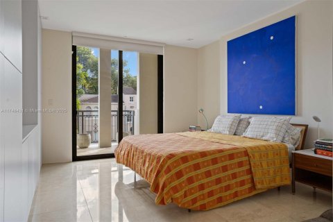 Condo in Coral Gables, Florida, 2 bedrooms  № 1495892 - photo 22