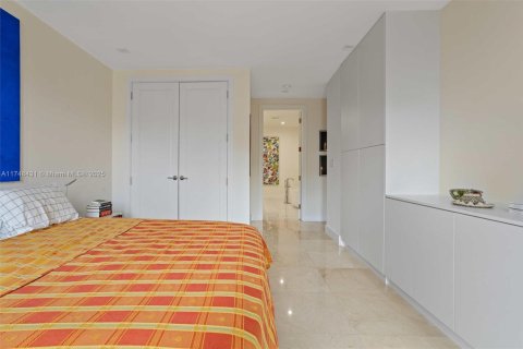 Condo in Coral Gables, Florida, 2 bedrooms  № 1495892 - photo 23