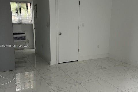 Apartamento en Miami, Florida 1 dormitorio, 27.87 m2 № 1997750