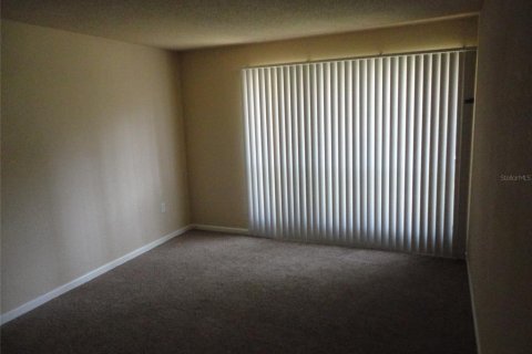 Condo in Gainesville, Florida, 3 bedrooms  № 1780449 - photo 9