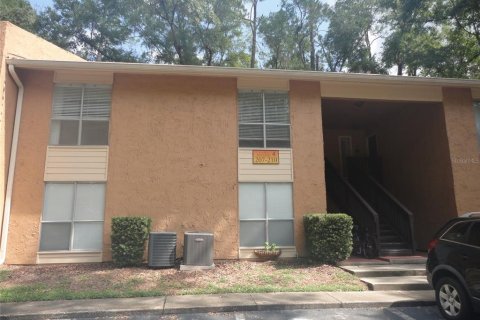 Condo in Gainesville, Florida, 3 bedrooms  № 1780449 - photo 1