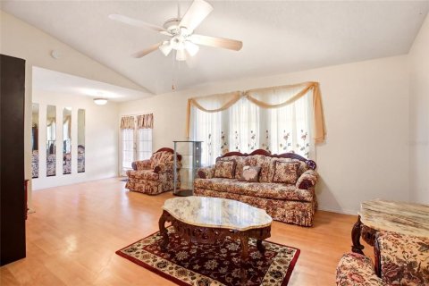 Villa ou maison à vendre à Port Charlotte, Floride: 3 chambres, 208.57 m2 № 2098399 - photo 9