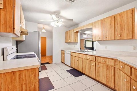 Villa ou maison à vendre à Port Charlotte, Floride: 3 chambres, 208.57 m2 № 2098399 - photo 12