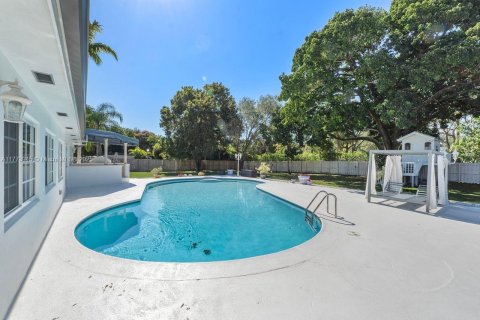 Casa en alquiler en Pinecrest, Florida, 7 dormitorios, 473.99 m2 № 1700366 - foto 24