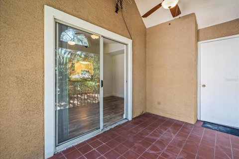 Condo in Tampa, Florida, 2 bedrooms  № 1644436 - photo 26