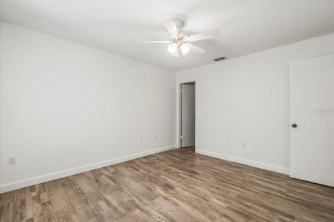 Condo in Tampa, Florida, 2 bedrooms  № 1644436 - photo 17