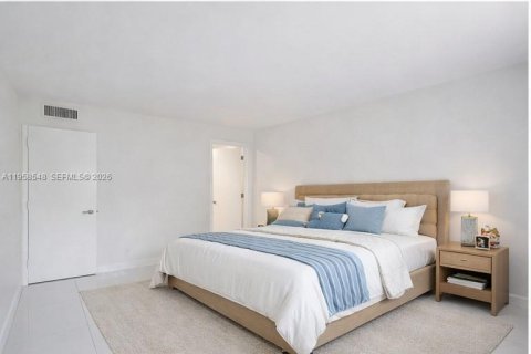 Condominio en venta en Lauderhill, Florida, 2 dormitorios, 104.05 m2 № 2018044 - foto 20