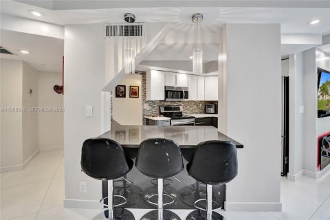 Condominio en venta en Lauderhill, Florida, 2 dormitorios, 104.05 m2 № 2018044 - foto 12