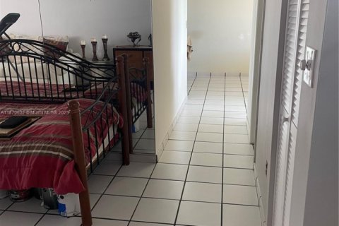 Copropriété à vendre à Miami, Floride: 3 chambres, 143.63 m2 № 1979771 - photo 4