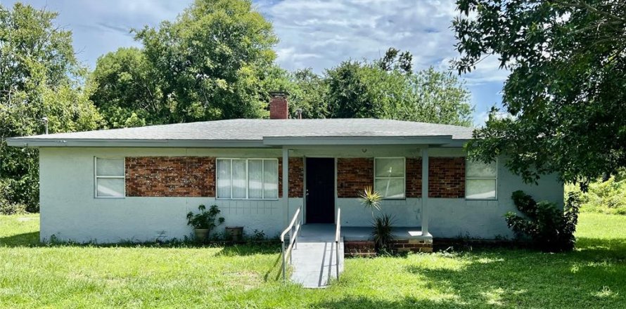 House in Merrit Island, Florida 4 bedrooms, 148.64 sq.m. № 1884075