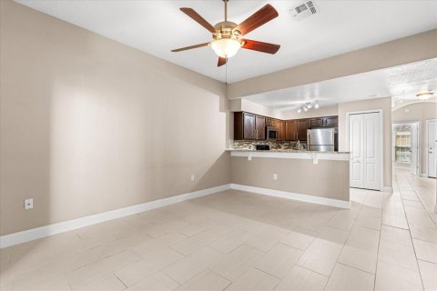 Condominio en alquiler en Altamonte Springs, Florida, 3 dormitorios, 114.27 m2 № 1908013 - foto 11