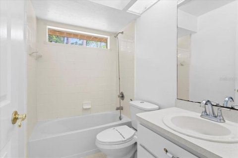 House in Gainesville, Florida 4 bedrooms, 197.6 sq.m. № 2120352 - photo 29