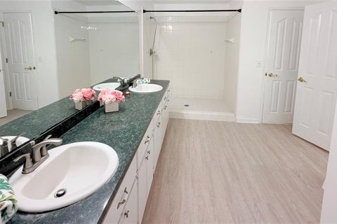 House in Gainesville, Florida 4 bedrooms, 197.6 sq.m. № 2120352 - photo 23
