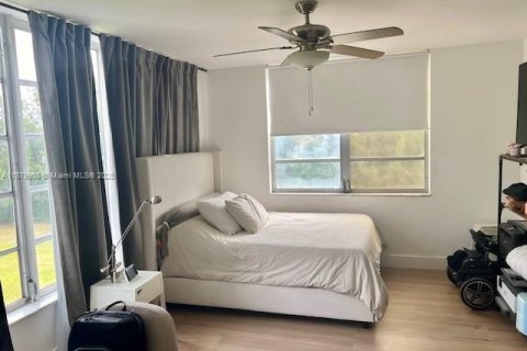 Купить кондоминиум в Помпано-Бич, Флорида 3 спальни, 129.13м2, № 1925172 - фото 30