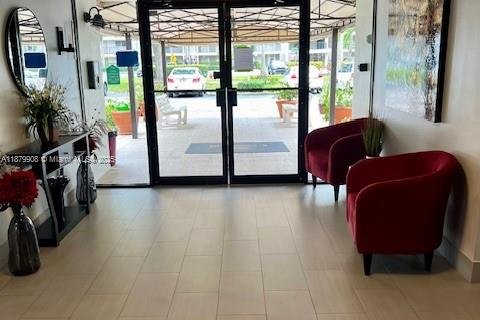 Купить кондоминиум в Помпано-Бич, Флорида 3 спальни, 129.13м2, № 1925172 - фото 4