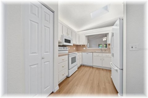 House in Ocala, Florida 2 bedrooms, 114.36 sq.m. № 1912089 - photo 11