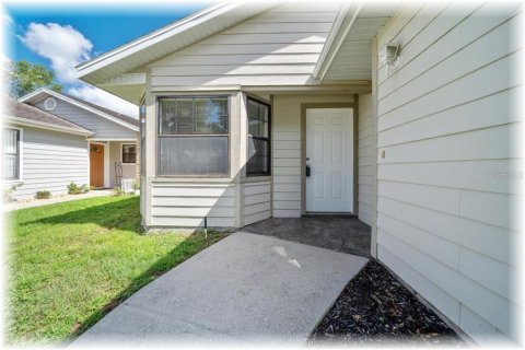 House in Ocala, Florida 2 bedrooms, 114.36 sq.m. № 1912089 - photo 5