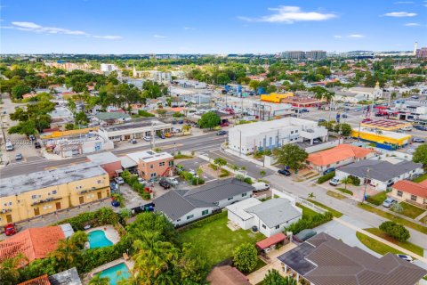 Купить виллу или дом в Майами, Флорида 3 спальни, 127.83м2, № 1994552 - фото 4