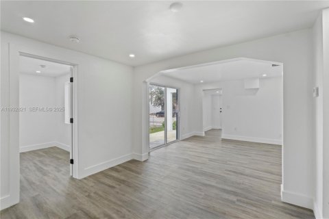 Купить виллу или дом в Майами, Флорида 3 спальни, 127.83м2, № 1994552 - фото 24