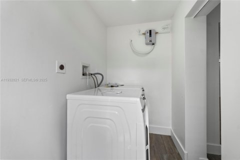 Купить виллу или дом в Майами, Флорида 3 спальни, 127.83м2, № 1994552 - фото 21