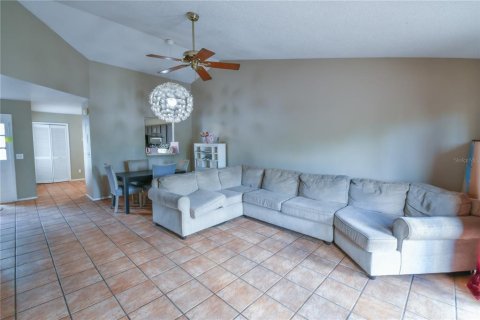 Duplex in Orlando, Florida 3 bedrooms, 120.87 sq.m. № 2148577 - photo 5