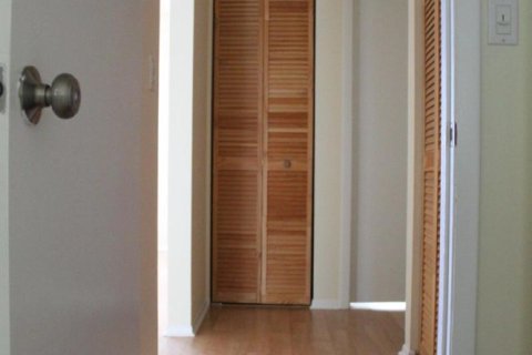 Villa ou maison à louer à Port St. Lucie, Floride: 2 chambres, 129.04 m2 № 2085610 - photo 21