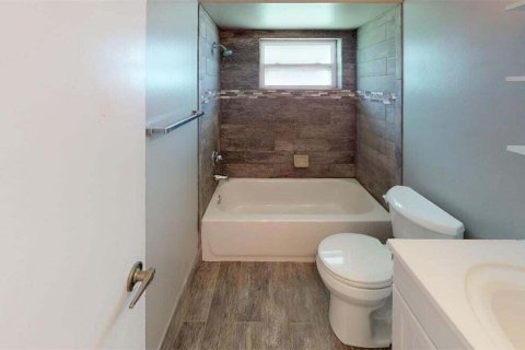 Villa ou maison à louer à Port St. Lucie, Floride: 2 chambres, 129.04 m2 № 2085610 - photo 20