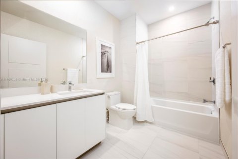 Condominio en venta en Pompano Beach, Florida, 4 dormitorios, 365.48 m2 № 1942097 - foto 6