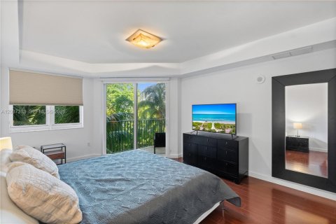 Condominio en venta en Aventura, Florida, 3 dormitorios, 146.79 m2 № 2171595 - foto 19