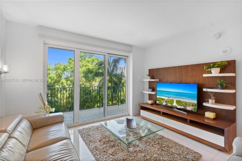Condominio en venta en Aventura, Florida, 3 dormitorios, 146.79 m2 № 2171595 - foto 9