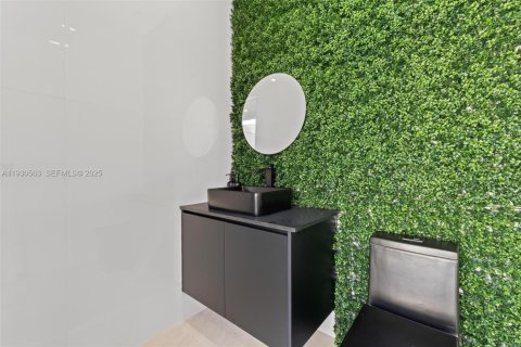 Купить виллу или дом в Хайалиа, Флорида 5 спален, 267.37м2, № 1989402 - фото 23