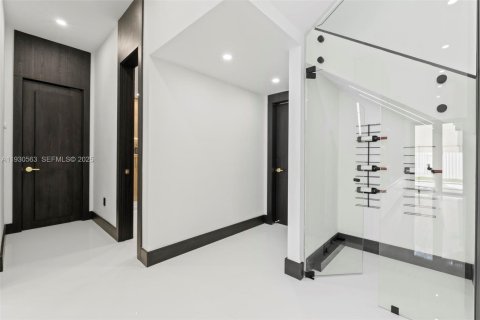 Купить виллу или дом в Хайалиа, Флорида 5 спален, 267.37м2, № 1989402 - фото 12