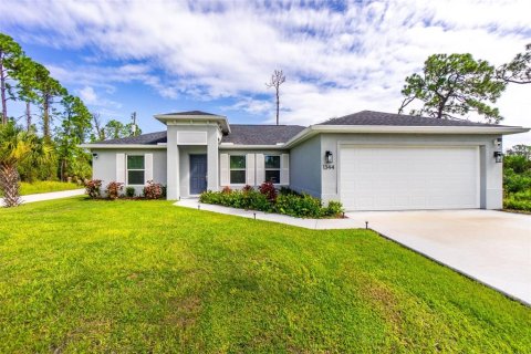 Villa ou maison à North Port, Floride 3 chambres, 133.41 m2 № 2375733