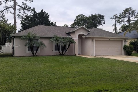 Casa en alquiler en Palm Coast, Florida, 3 dormitorios № 1947138 - foto 1
