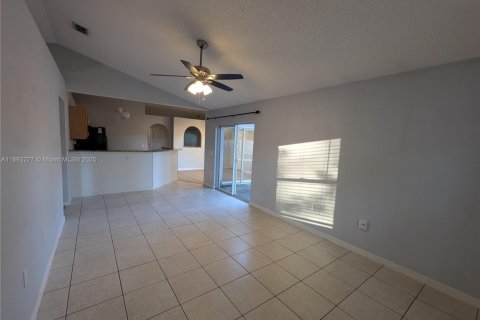 House in Palm Coast, Florida 3 bedrooms № 1947138 - photo 24