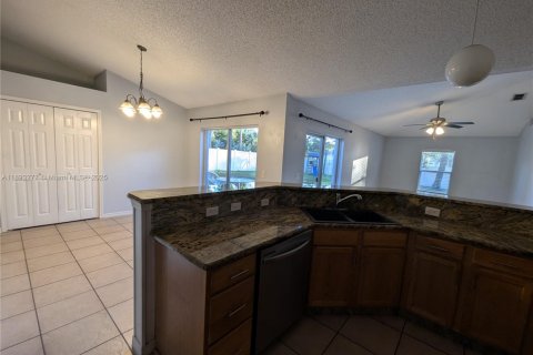 House in Palm Coast, Florida 3 bedrooms № 1947138 - photo 19