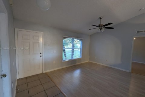House in Palm Coast, Florida 3 bedrooms № 1947138 - photo 7